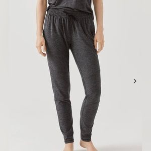 Outdoor Voices Black Cloudknit Allday Sweatpant NWOT sz L